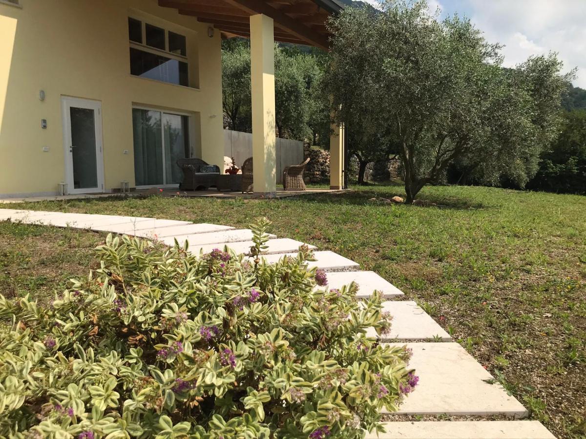 Carmen de Nella Eco Lodge 4* Caprino Veronese Esterno foto